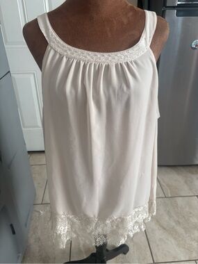 White House Black Market Blush-Cream Lace-Trim Tank Top